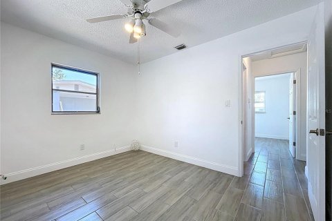 Casa en alquiler en Tampa, Florida, 3 dormitorios, 107.86 m2 № 1903889 - foto 28