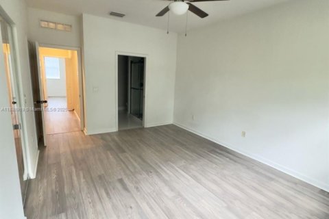 Touwnhouse à louer à Plantation, Floride: 2 chambres, 118.91 m2 № 1939136 - photo 11