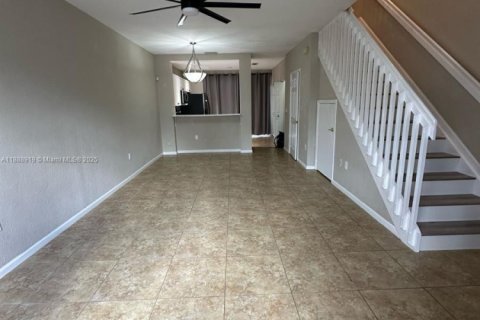 Touwnhouse à louer à Plantation, Floride: 2 chambres, 118.91 m2 № 1939136 - photo 6