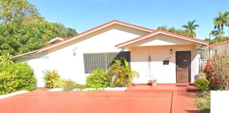 Villa ou maison à Miami, Floride 3 chambres, 289.02 m2 № 1956318