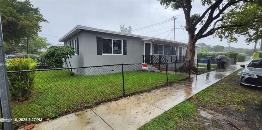 Casa en Miami, Florida 2 dormitorios, 134.89 m2 № 1946125