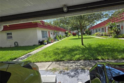 Condominio en venta en Saint Petersburg, Florida, 1 dormitorio, 91.51 m2 № 1882770 - foto 11