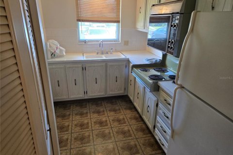 Condominio en venta en Saint Petersburg, Florida, 1 dormitorio, 91.51 m2 № 1882770 - foto 5