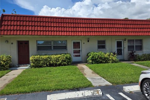 Condominio en venta en Saint Petersburg, Florida, 1 dormitorio, 91.51 m2 № 1882770 - foto 2