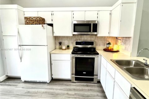 Casa en venta en Deerfield Beach, Florida, 2 dormitorios, 87.51 m2 № 2000710 - foto 7