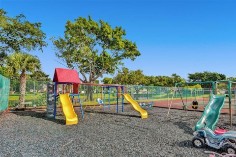 Casa en venta en Deerfield Beach, Florida, 2 dormitorios, 87.51 m2 № 2000710 - foto 24