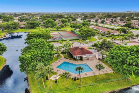 Casa en venta en Deerfield Beach, Florida, 2 dormitorios, 87.51 m2 № 2000710 - foto 23