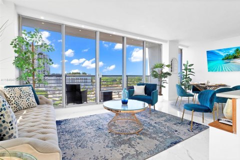 Condo in Hollywood, Florida, 1 bedroom  № 1872606 - photo 5