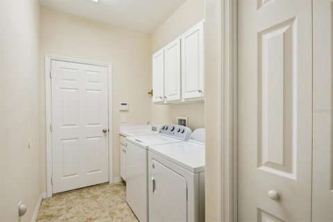 House in Palmetto, Florida 4 bedrooms, 206.99 sq.m. № 1815466 - photo 21