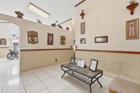 House in Coconut Creek, Florida 3 bedrooms, 149.48 sq.m. № 1956310 - photo 13