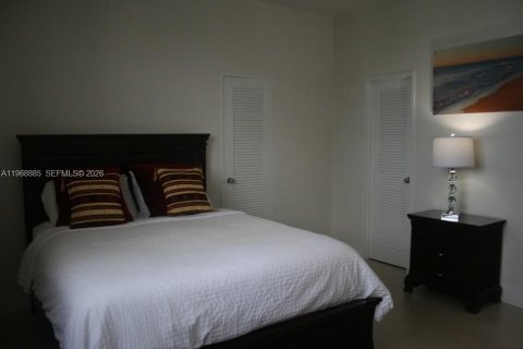 Condominio en venta en Hollywood, Florida, 1 dormitorio, 81.2 m2 № 2031804 - foto 23