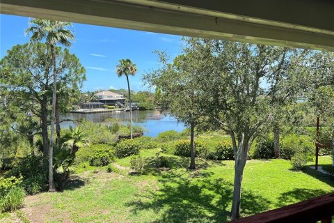 Townhouse in Palm Harbor, Florida 3 bedrooms, 148.64 sq.m. № 1822716 - photo 27