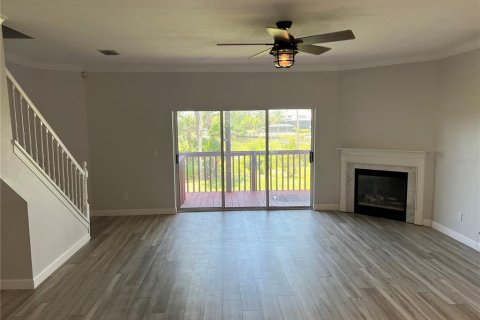 Townhouse in Palm Harbor, Florida 3 bedrooms, 148.64 sq.m. № 1822716 - photo 11