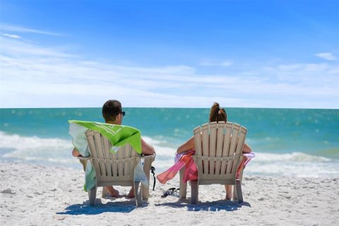 Снять в аренду кондоминиум в Сарасота, Флорида 2 комнаты, 119.47м2, № 565334 - фото 1