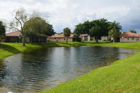 Copropriété à louer à Boca Raton, Floride: 2 chambres, 95.32 m2 № 2171823 - photo 9