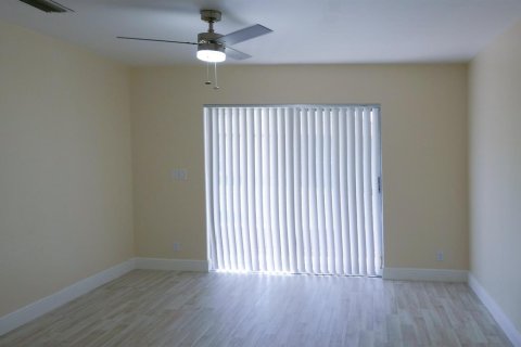 Copropriété à louer à Boca Raton, Floride: 2 chambres, 95.32 m2 № 2171823 - photo 10