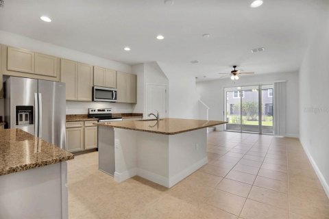 Townhouse in Riverview, Florida 3 bedrooms, 159.42 sq.m. № 1912316 - photo 2