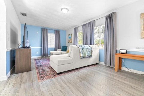 Villa ou maison à vendre à Winter Haven, Floride: 4 chambres, 231.51 m2 № 2147610 - photo 6