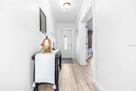Villa ou maison à vendre à Winter Haven, Floride: 4 chambres, 231.51 m2 № 2147610 - photo 3