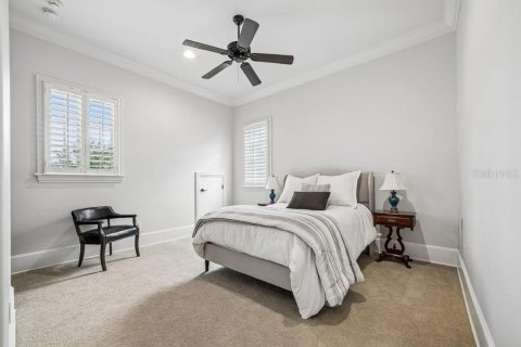 House in Winter Park, Florida 5 bedrooms, 687.2 sq.m. № 2219012 - photo 28