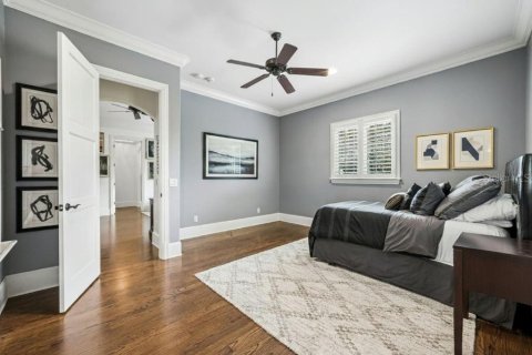 House in Winter Park, Florida 5 bedrooms, 687.2 sq.m. № 2219012 - photo 23