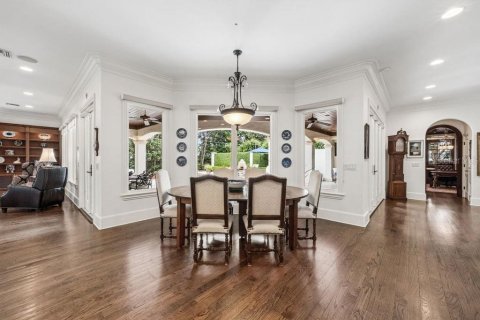 House in Winter Park, Florida 5 bedrooms, 687.2 sq.m. № 2219012 - photo 8
