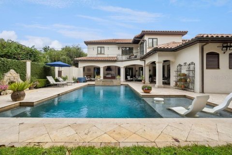 House in Winter Park, Florida 5 bedrooms, 687.2 sq.m. № 2219012 - photo 3