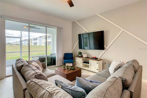 Снять в аренду кондоминиум в Дэвенпорт, Флорида 9 комнат, 128.95м2, № 1901610 - фото 19