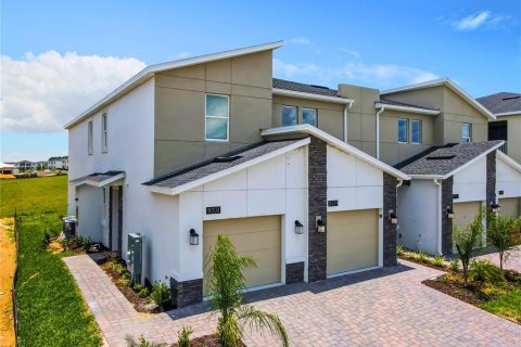 Снять в аренду кондоминиум в Дэвенпорт, Флорида 9 комнат, 128.95м2, № 1901610 - фото 3