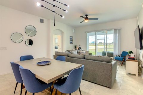 Снять в аренду кондоминиум в Дэвенпорт, Флорида 9 комнат, 128.95м2, № 1901610 - фото 16