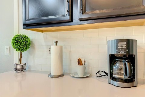 Снять в аренду кондоминиум в Дэвенпорт, Флорида 9 комнат, 128.95м2, № 1901610 - фото 10