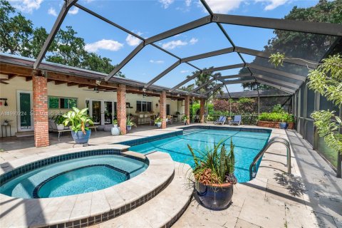 Villa ou maison à vendre à Palmetto Bay, Floride: 4 chambres, 184.69 m2 № 2057332 - photo 19