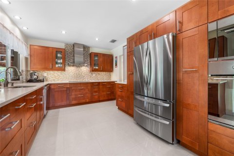 Villa ou maison à vendre à Palmetto Bay, Floride: 4 chambres, 184.69 m2 № 2057332 - photo 8