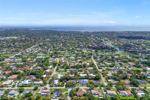 Villa ou maison à vendre à Palmetto Bay, Floride: 4 chambres, 184.69 m2 № 2057332 - photo 27
