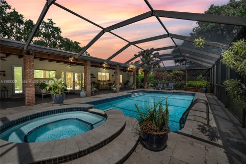 Villa ou maison à vendre à Palmetto Bay, Floride: 4 chambres, 184.69 m2 № 2057332 - photo 20