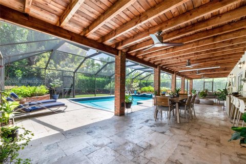 Villa ou maison à vendre à Palmetto Bay, Floride: 4 chambres, 184.69 m2 № 2057332 - photo 17