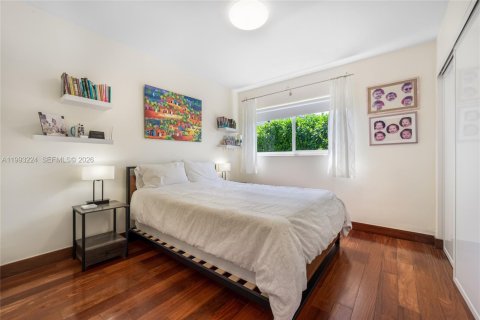 Villa ou maison à vendre à Palmetto Bay, Floride: 4 chambres, 184.69 m2 № 2057332 - photo 13