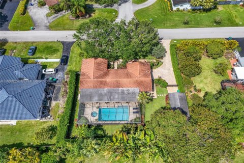 Villa ou maison à vendre à Palmetto Bay, Floride: 4 chambres, 184.69 m2 № 2057332 - photo 25