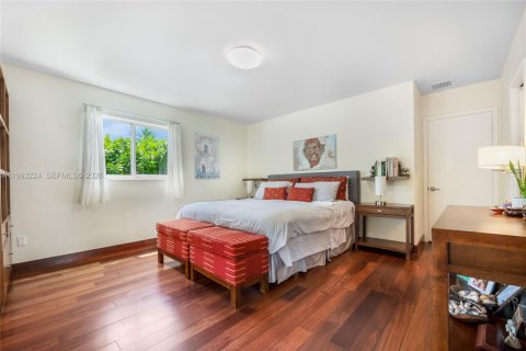 Villa ou maison à vendre à Palmetto Bay, Floride: 4 chambres, 184.69 m2 № 2057332 - photo 11