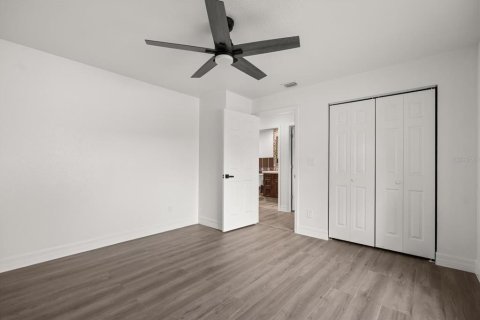 Casa en venta en Orlando, Florida, 4 dormitorios, 277.59 m2 № 1654716 - foto 24