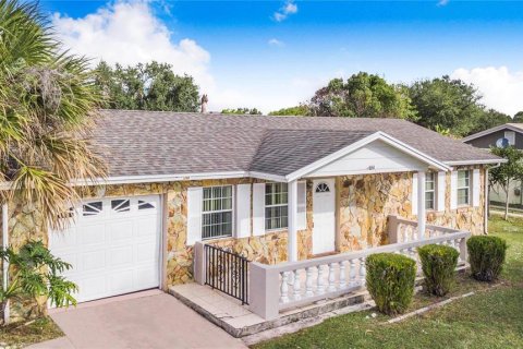 House in Kissimmee, Florida 2 bedrooms, 92.9 sq.m. № 2330825 - photo 2