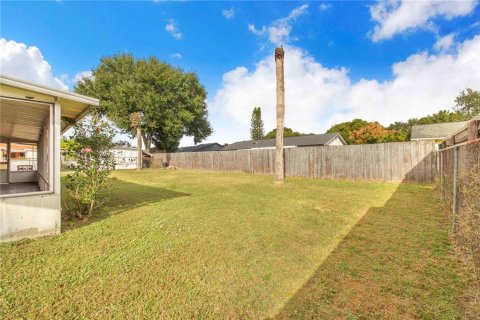 House in Kissimmee, Florida 2 bedrooms, 92.9 sq.m. № 2330825 - photo 28
