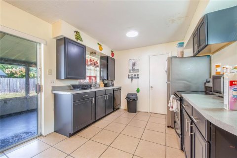 House in Kissimmee, Florida 2 bedrooms, 92.9 sq.m. № 2330825 - photo 13