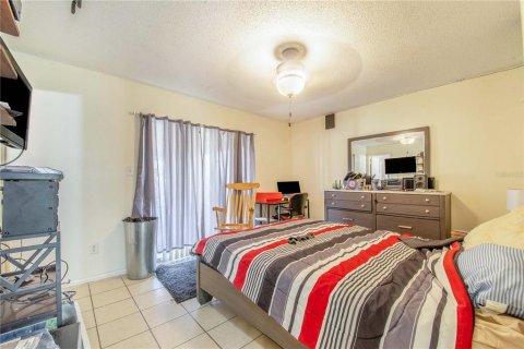 House in Kissimmee, Florida 2 bedrooms, 92.9 sq.m. № 2330825 - photo 18
