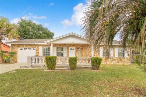 House in Kissimmee, Florida 2 bedrooms, 92.9 sq.m. № 2330825 - photo 4