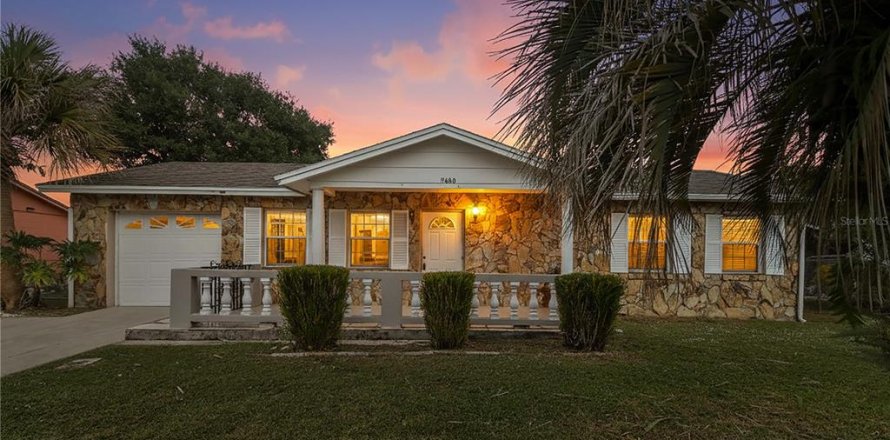 House in Kissimmee, Florida 2 bedrooms, 92.9 sq.m. № 2330825