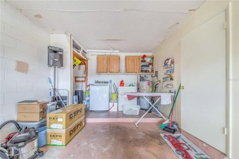 House in Kissimmee, Florida 2 bedrooms, 92.9 sq.m. № 2330825 - photo 21