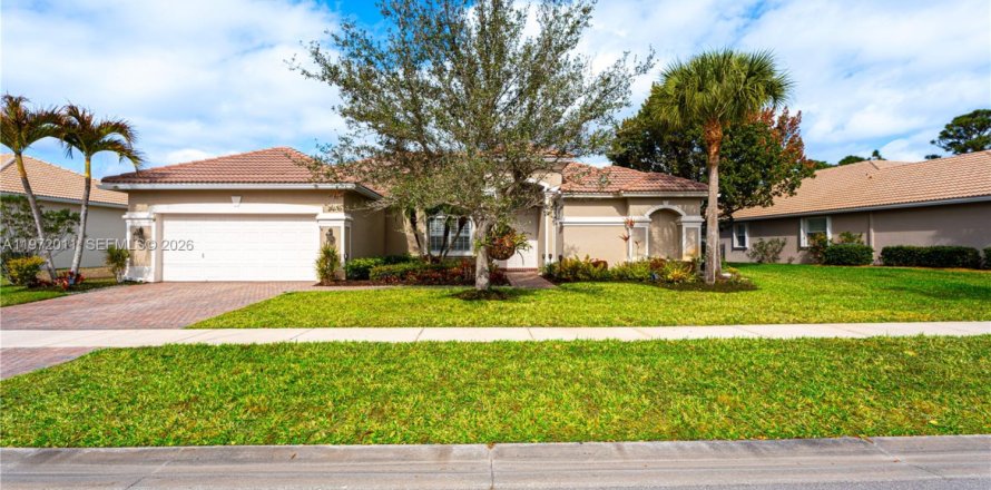 Дом в Стьюарт, Флорида 4 спальни, 213.49м2 № 2033637