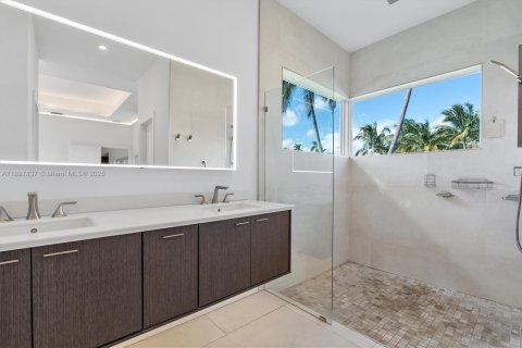 Casa en venta en Fort Lauderdale, Florida, 3 dormitorios, 231.23 m2 № 1954512 - foto 14