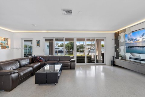 Casa en venta en Fort Lauderdale, Florida, 3 dormitorios, 231.23 m2 № 1954512 - foto 4